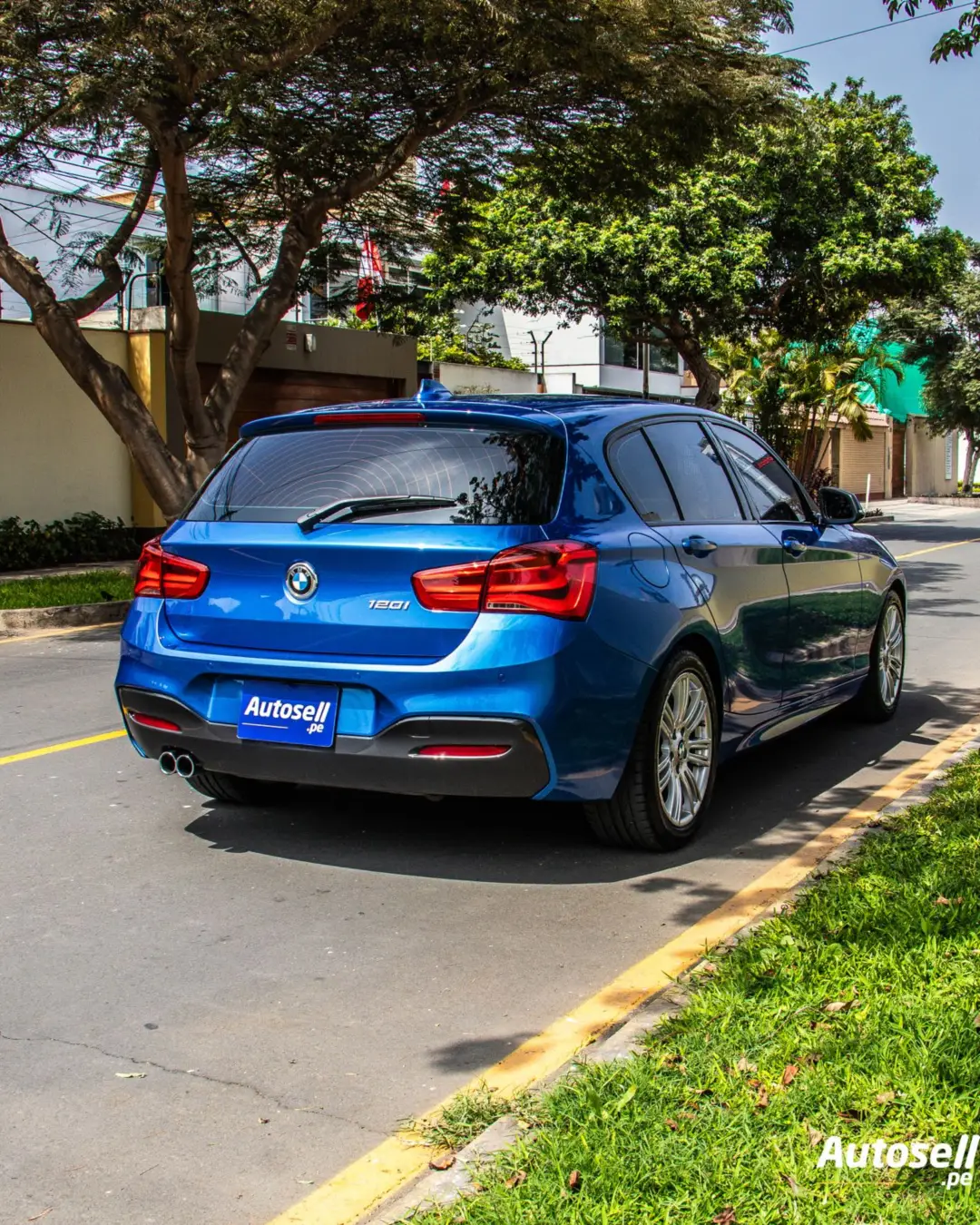 BMW 120i