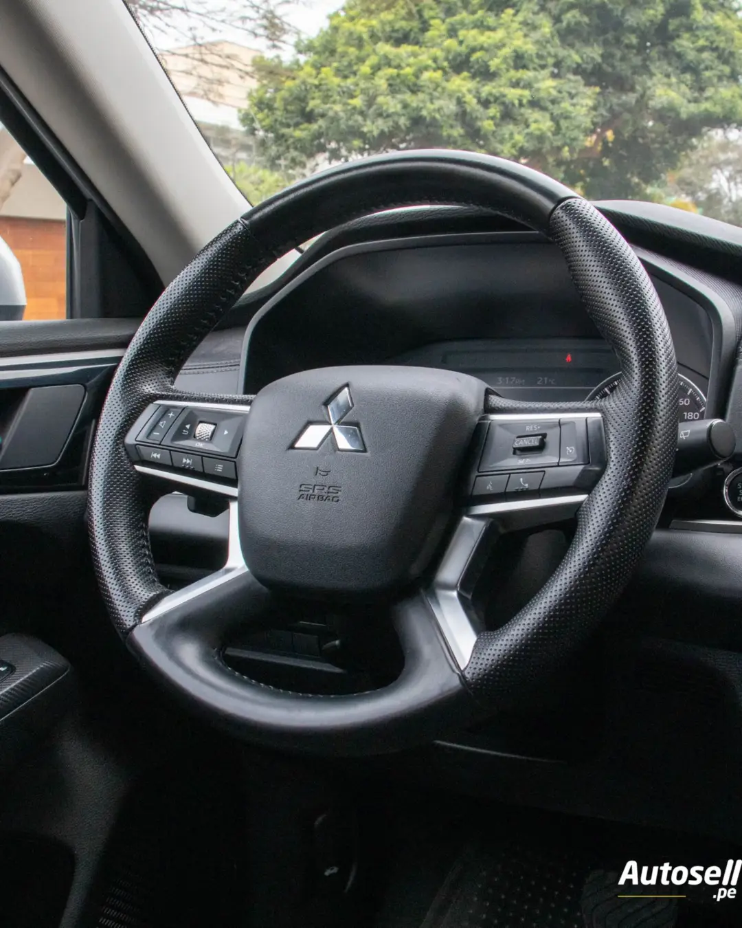 Mitsubishi Outlander miniatura 11