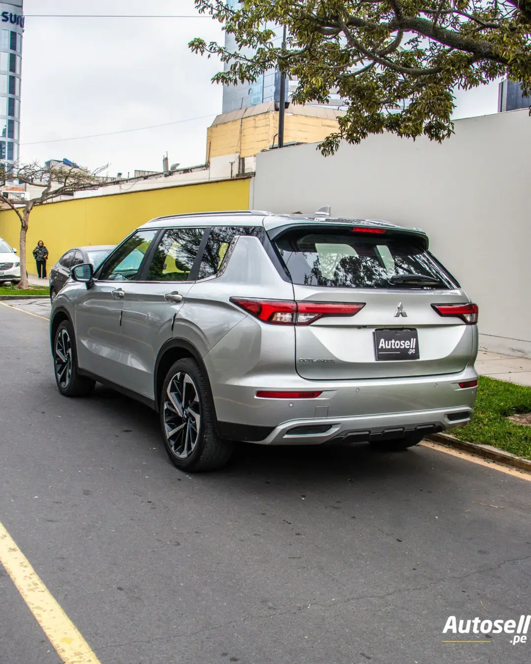 Mitsubishi Outlander miniatura 3