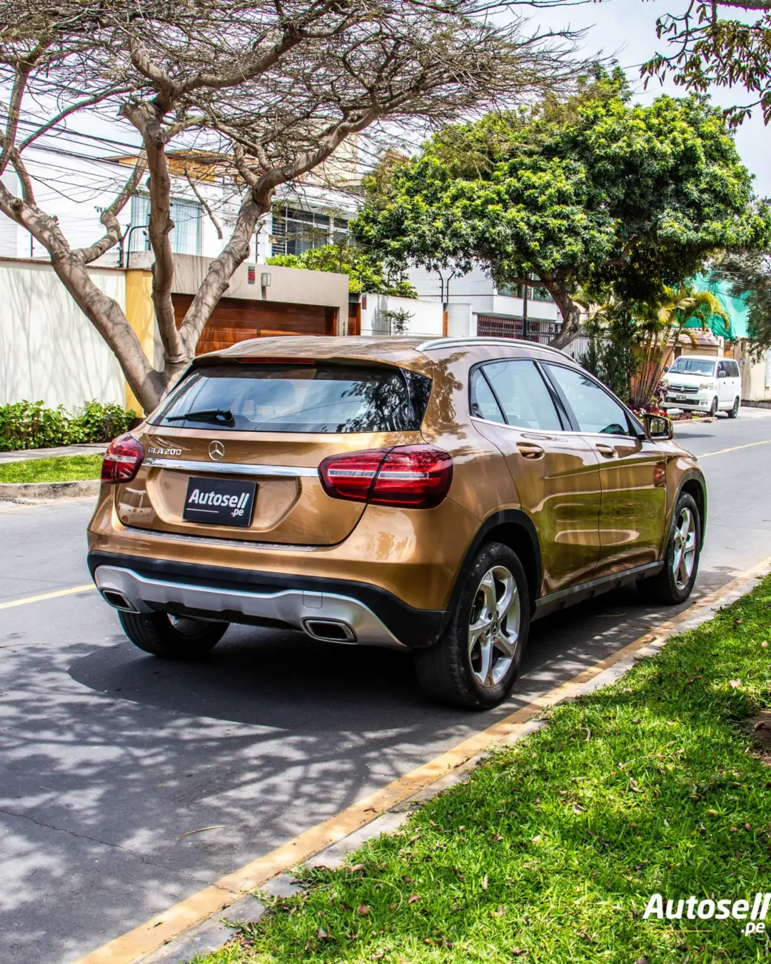 Mercedes Benz GLA 200 miniatura 5