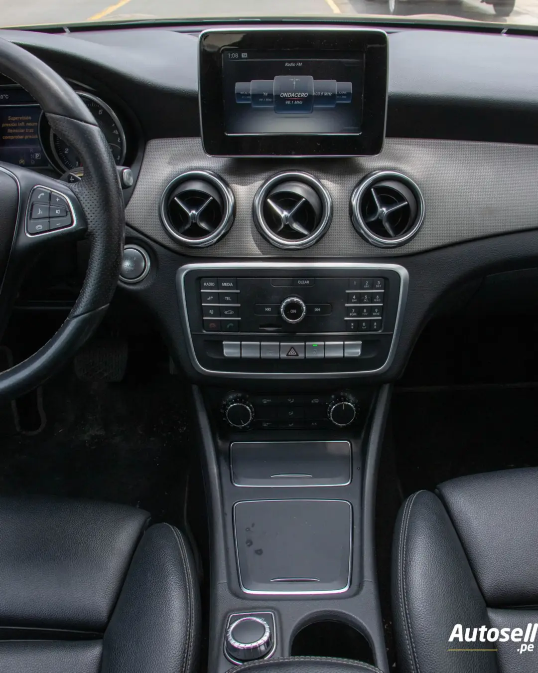 Mercedes Benz GLA 200 miniatura 12