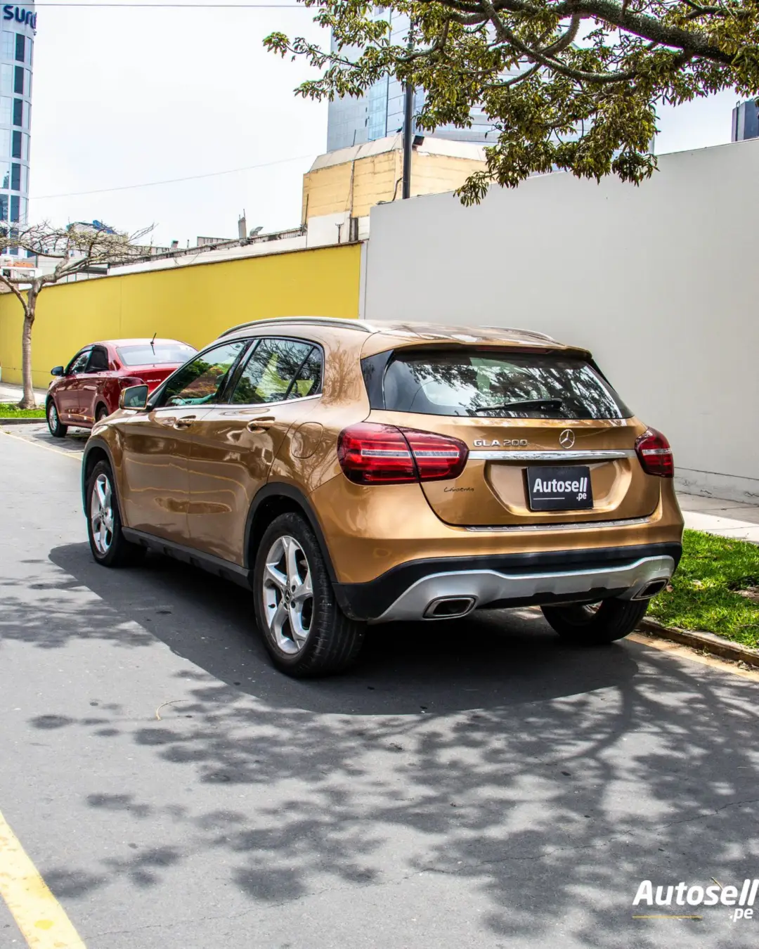 Mercedes Benz GLA 200 miniatura 3