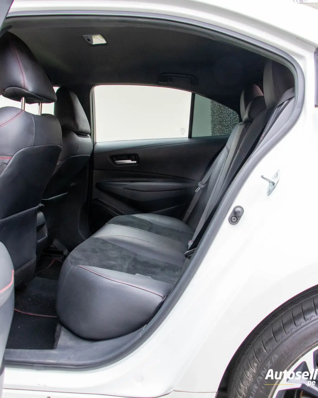 Toyota Corolla miniatura 9