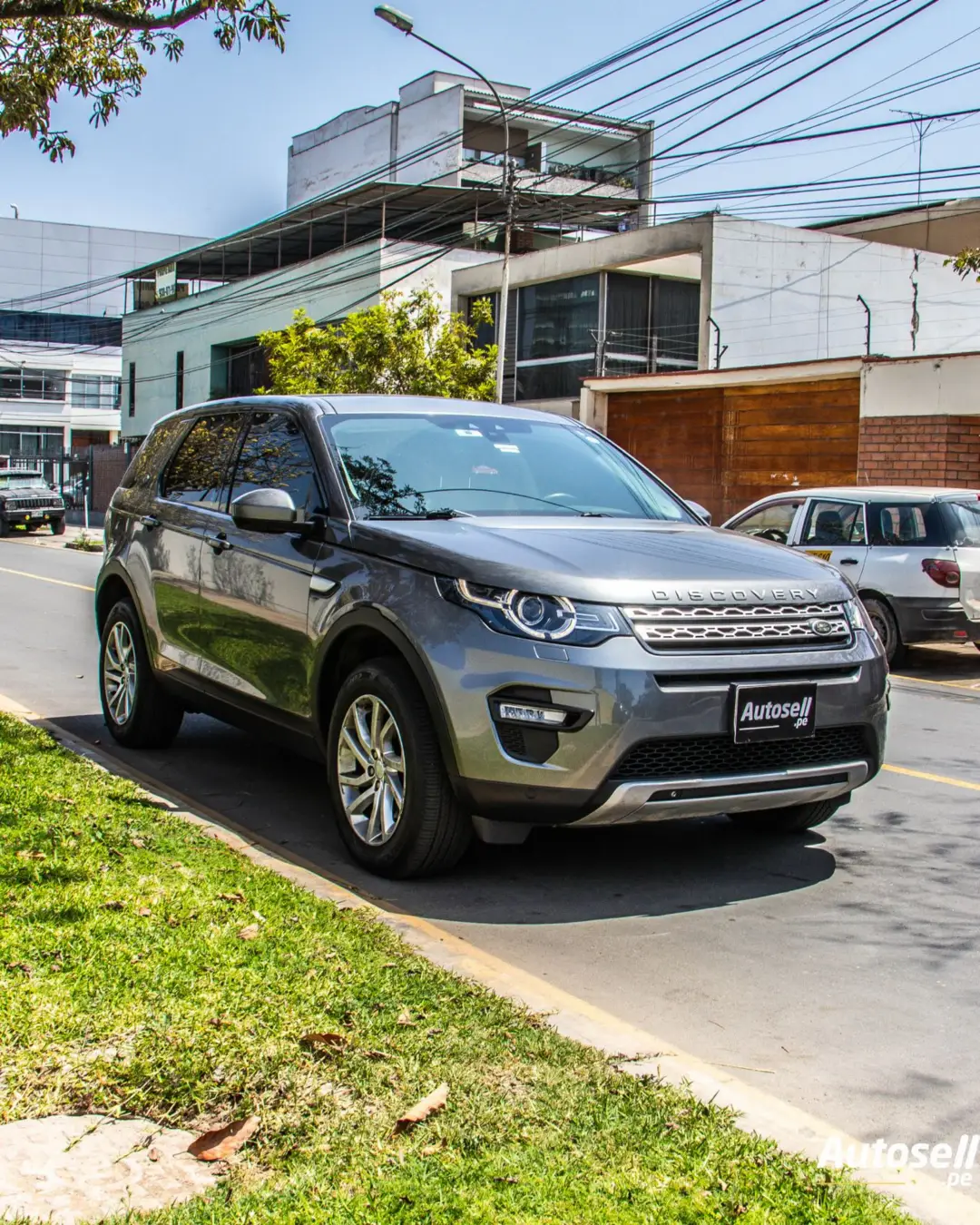 Land Rover Discovery Sport miniatura 6