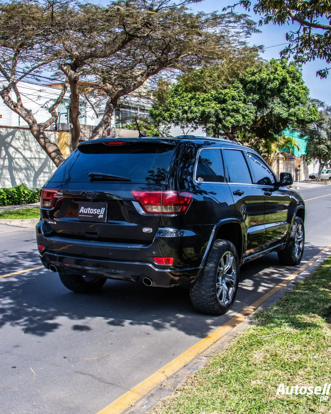 Jeep Grand Cherokee  miniatura 5