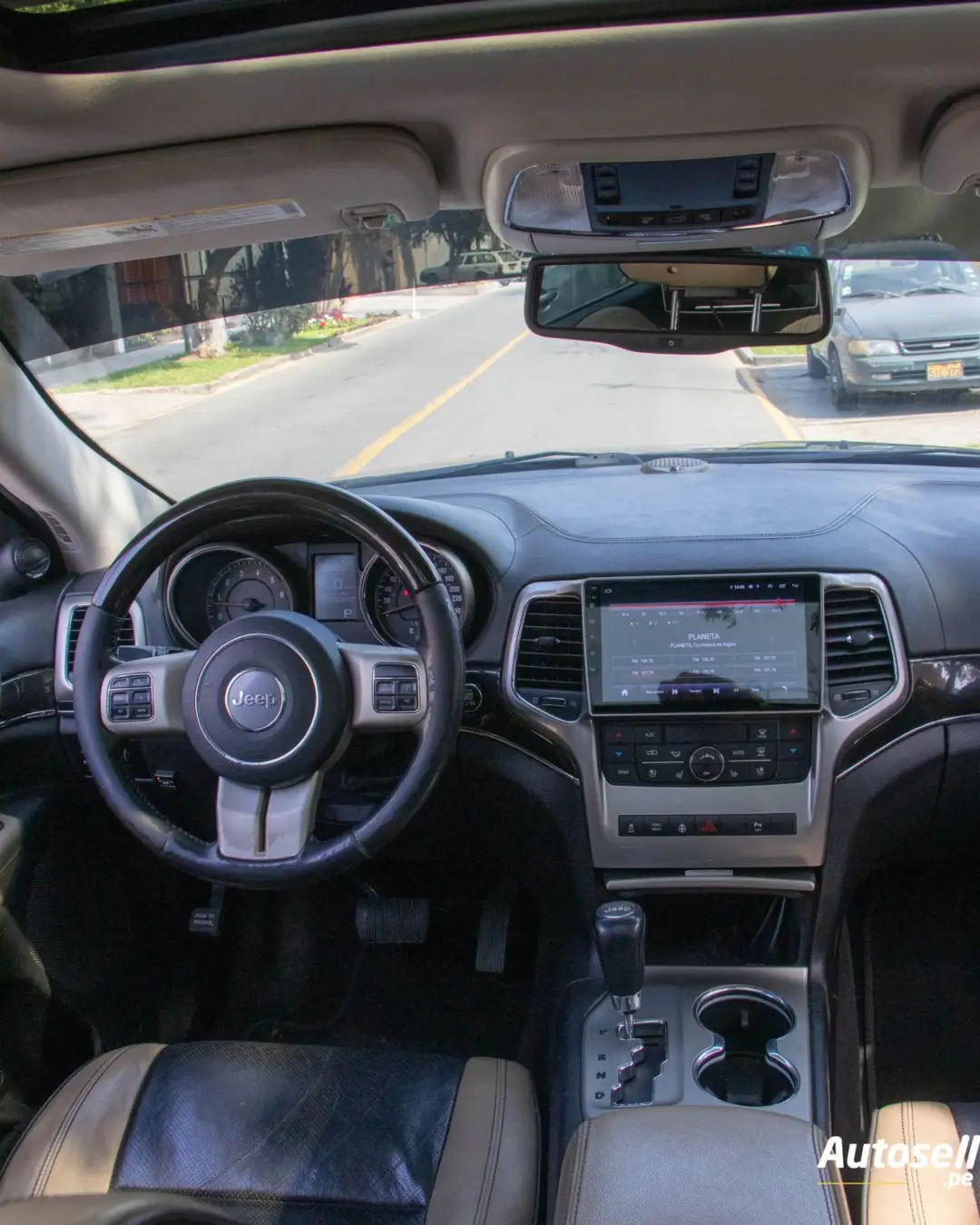 Jeep Grand Cherokee  miniatura 12