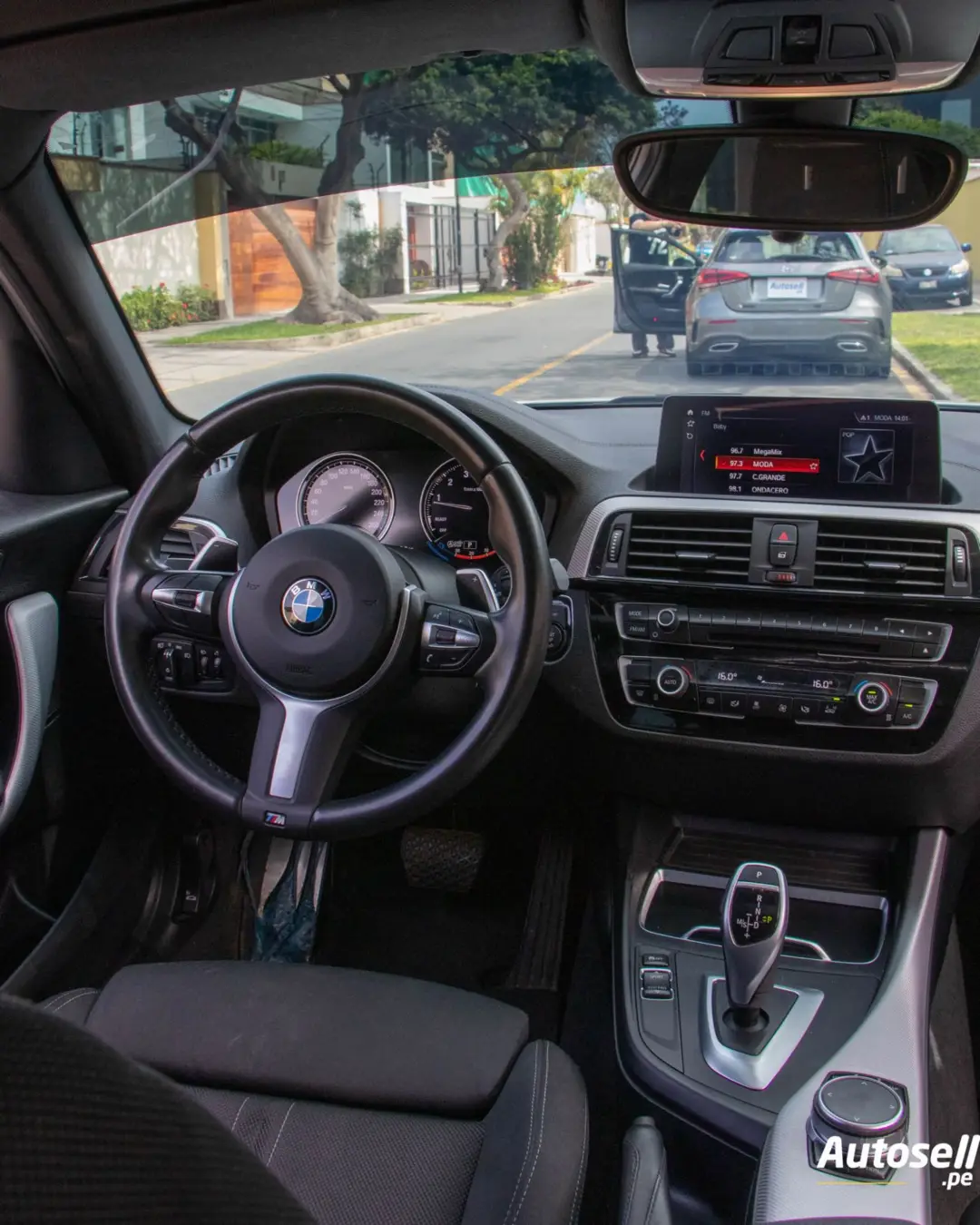 BMW 120i