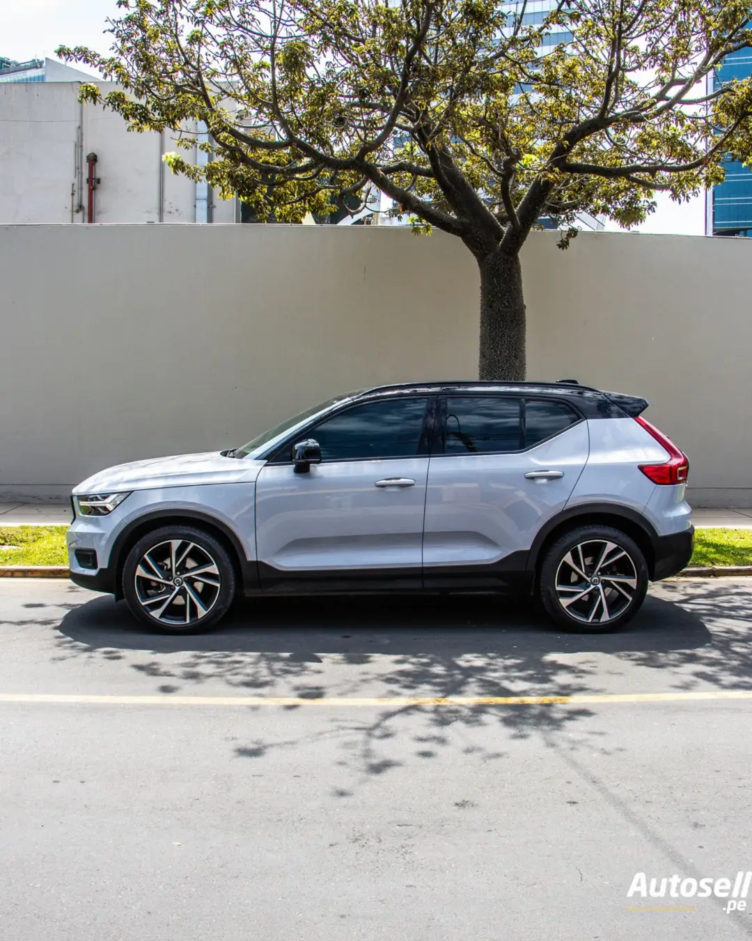 Volvo XC-40