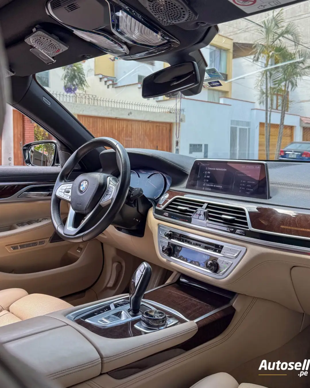 BMW 740Li miniatura 10