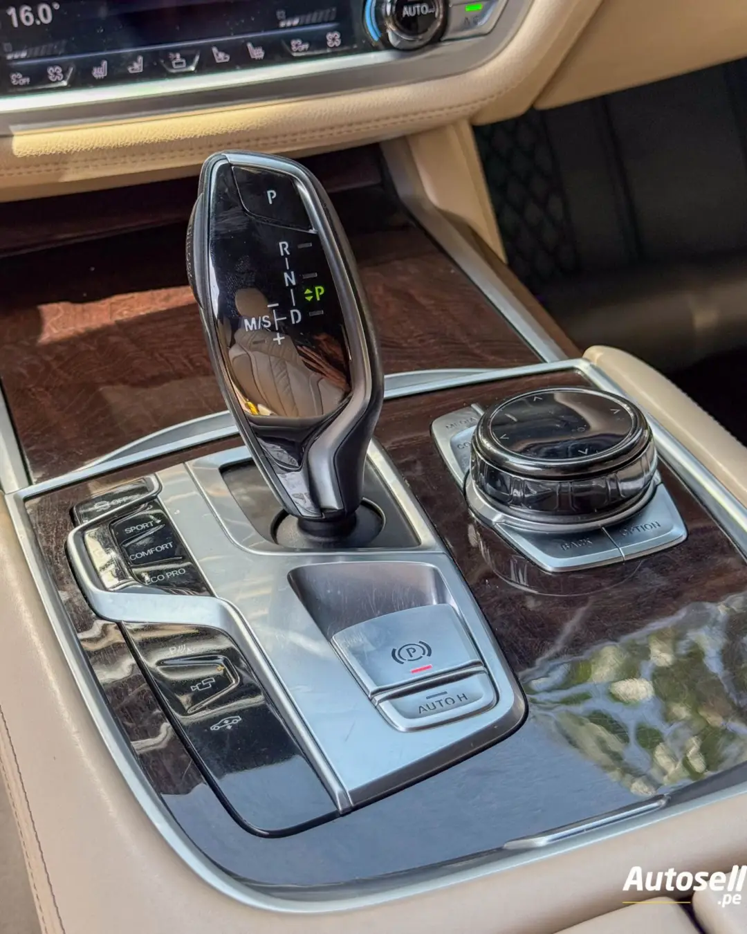 BMW 740Li miniatura 6