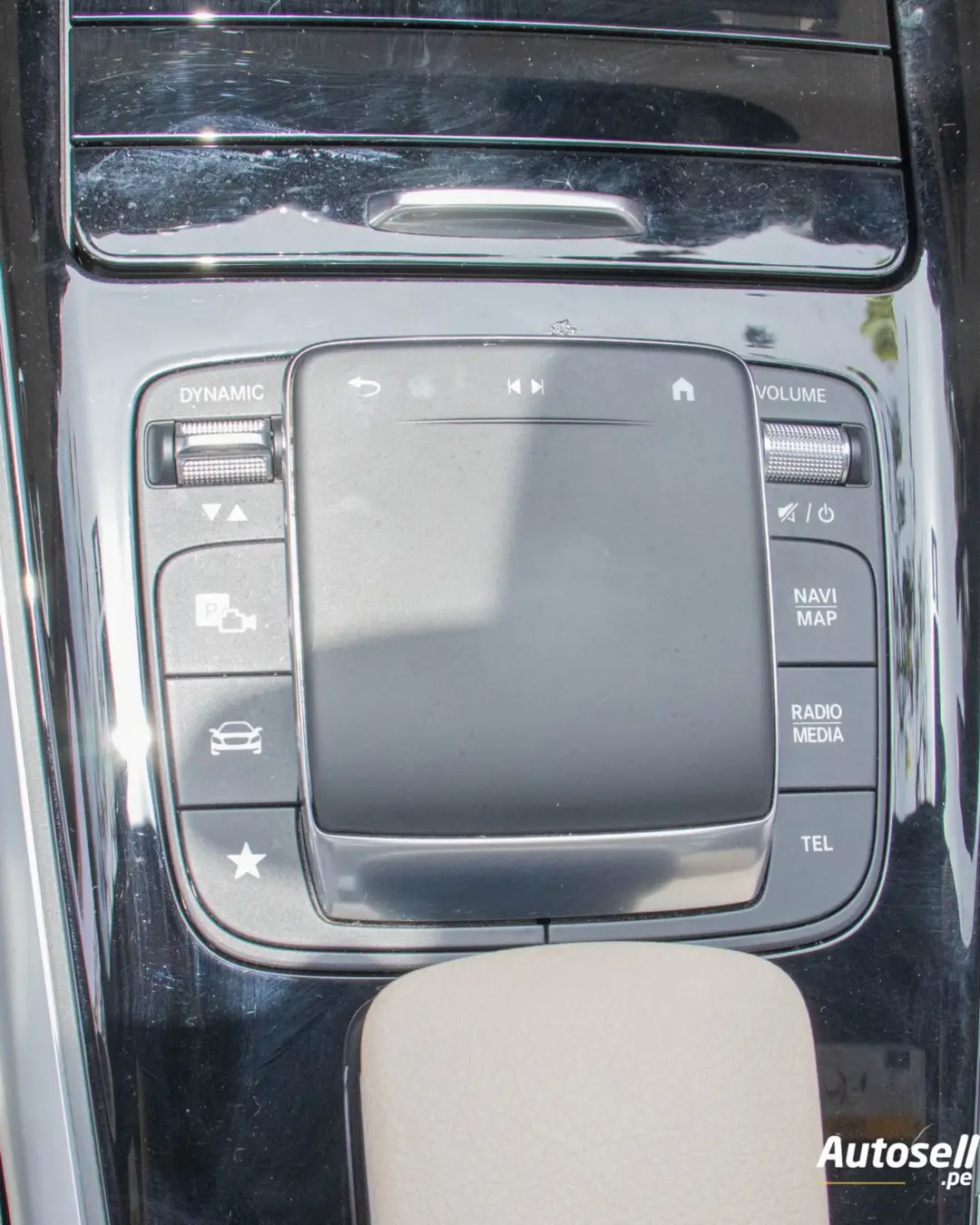 Mercedes Benz GLA 200 miniatura 14