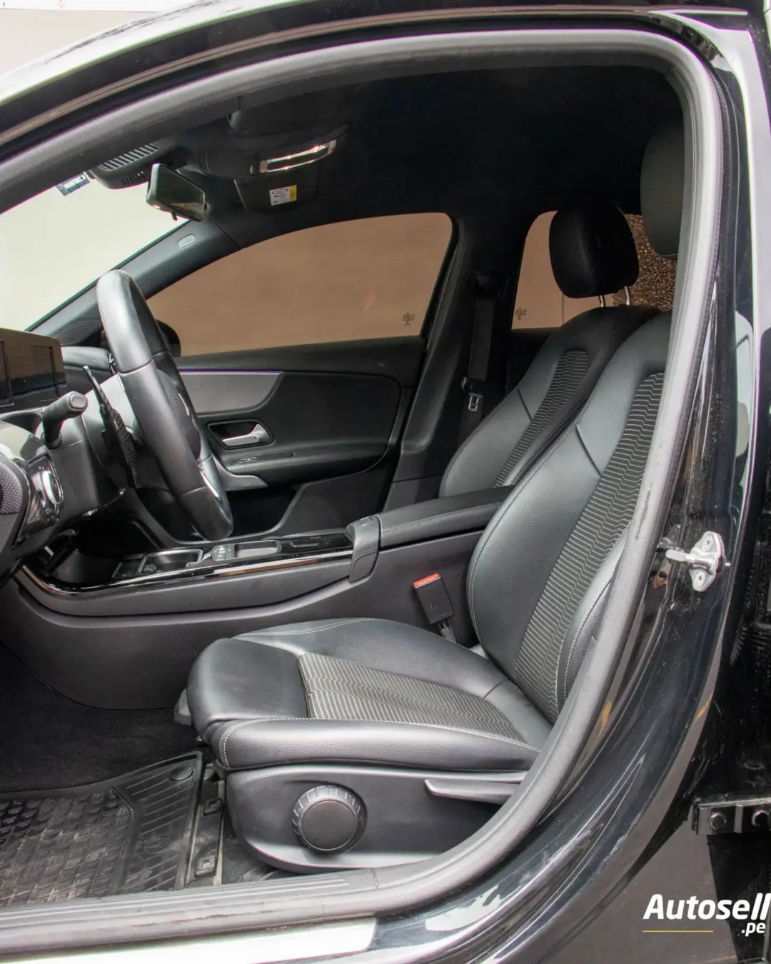 Mercedes Benz A200 miniatura 8