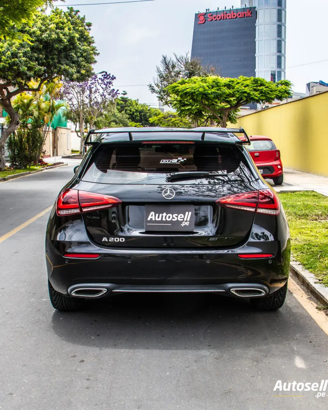 Mercedes Benz A200 miniatura 4