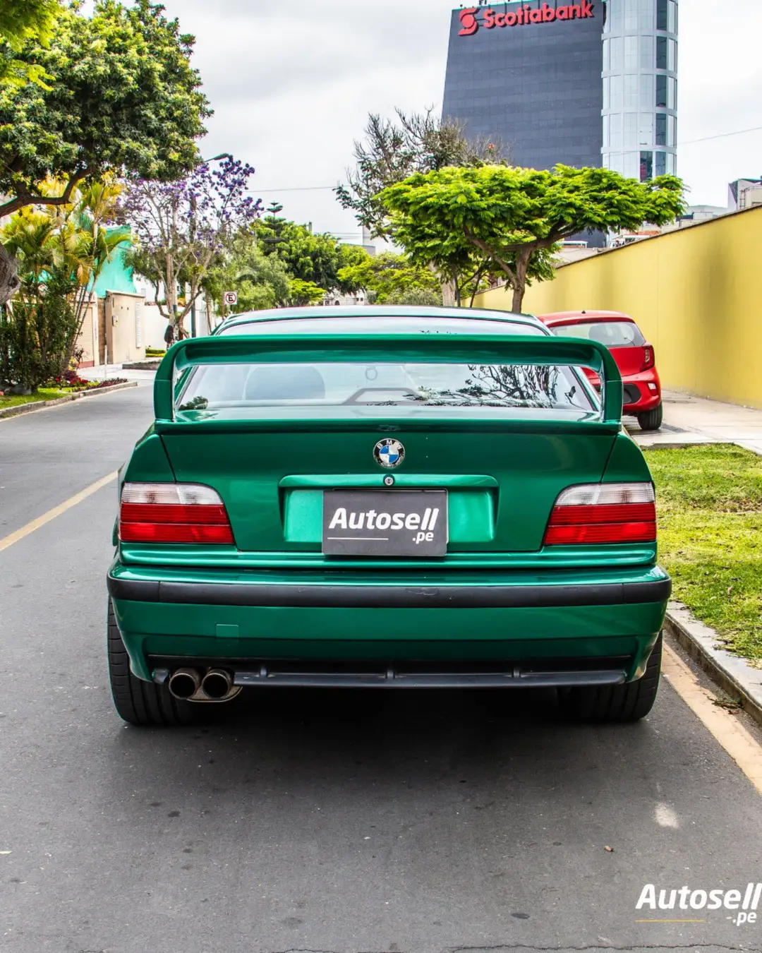 BMW 328i miniatura 4