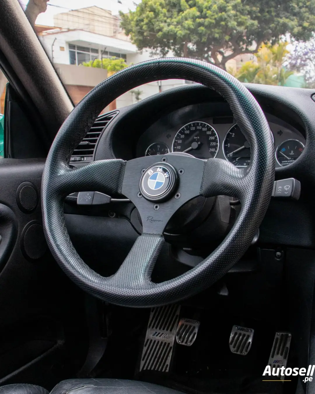 BMW 328i miniatura 11