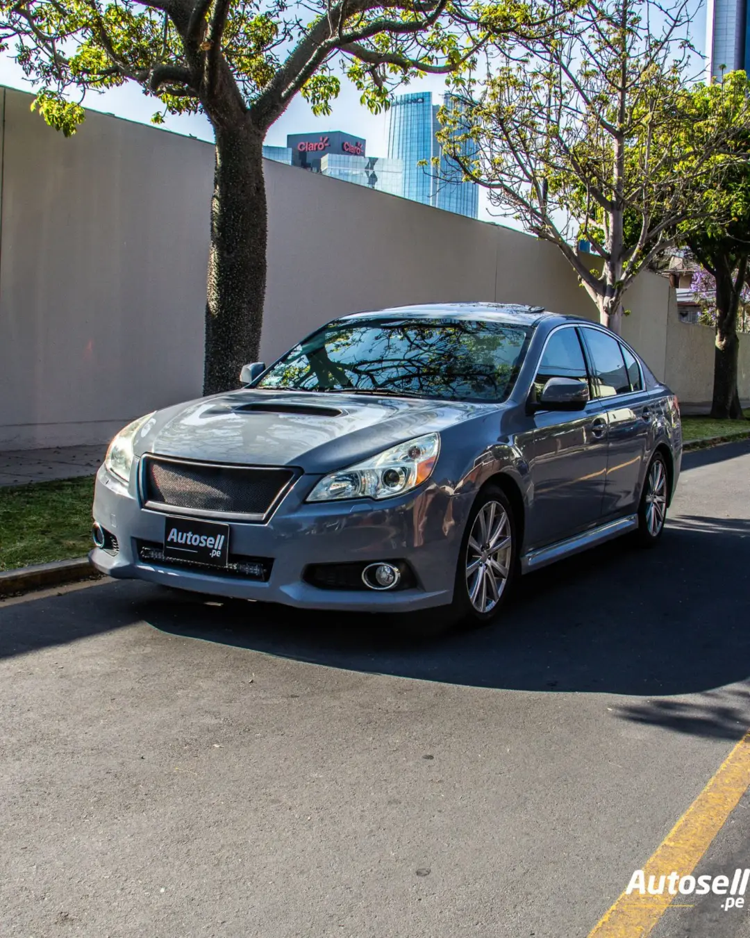 Subaru Legacy miniatura 1