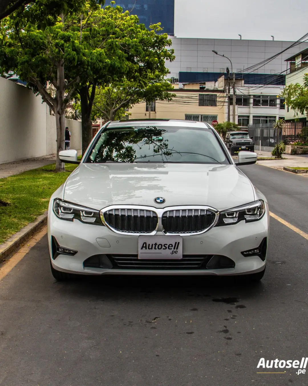 BMW 320i