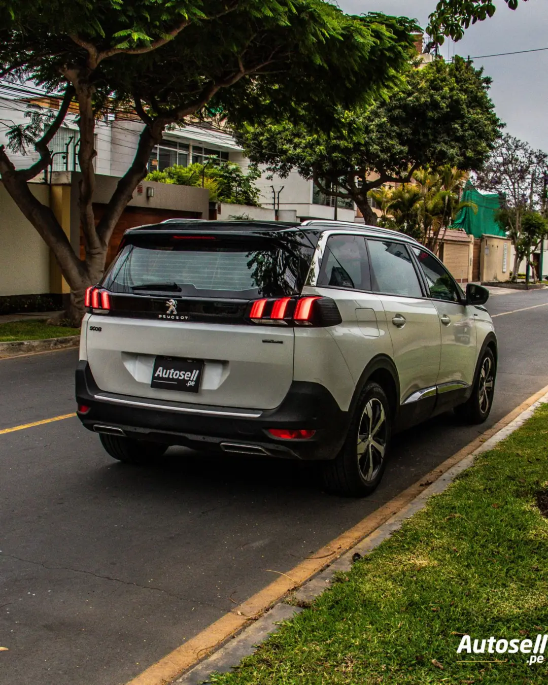 Peugeot 5008 miniatura 5