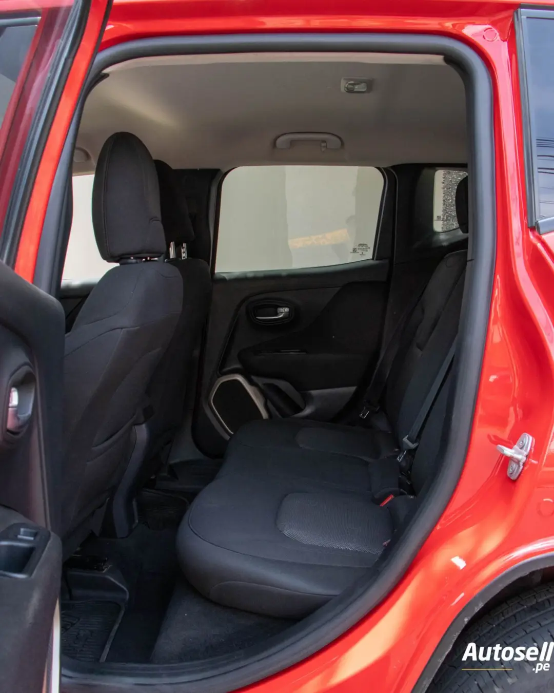 Jeep Renegade miniatura 9