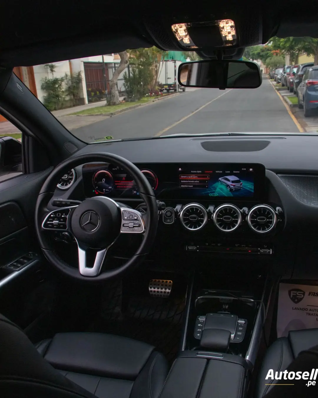 Mercedes Benz GLA 200