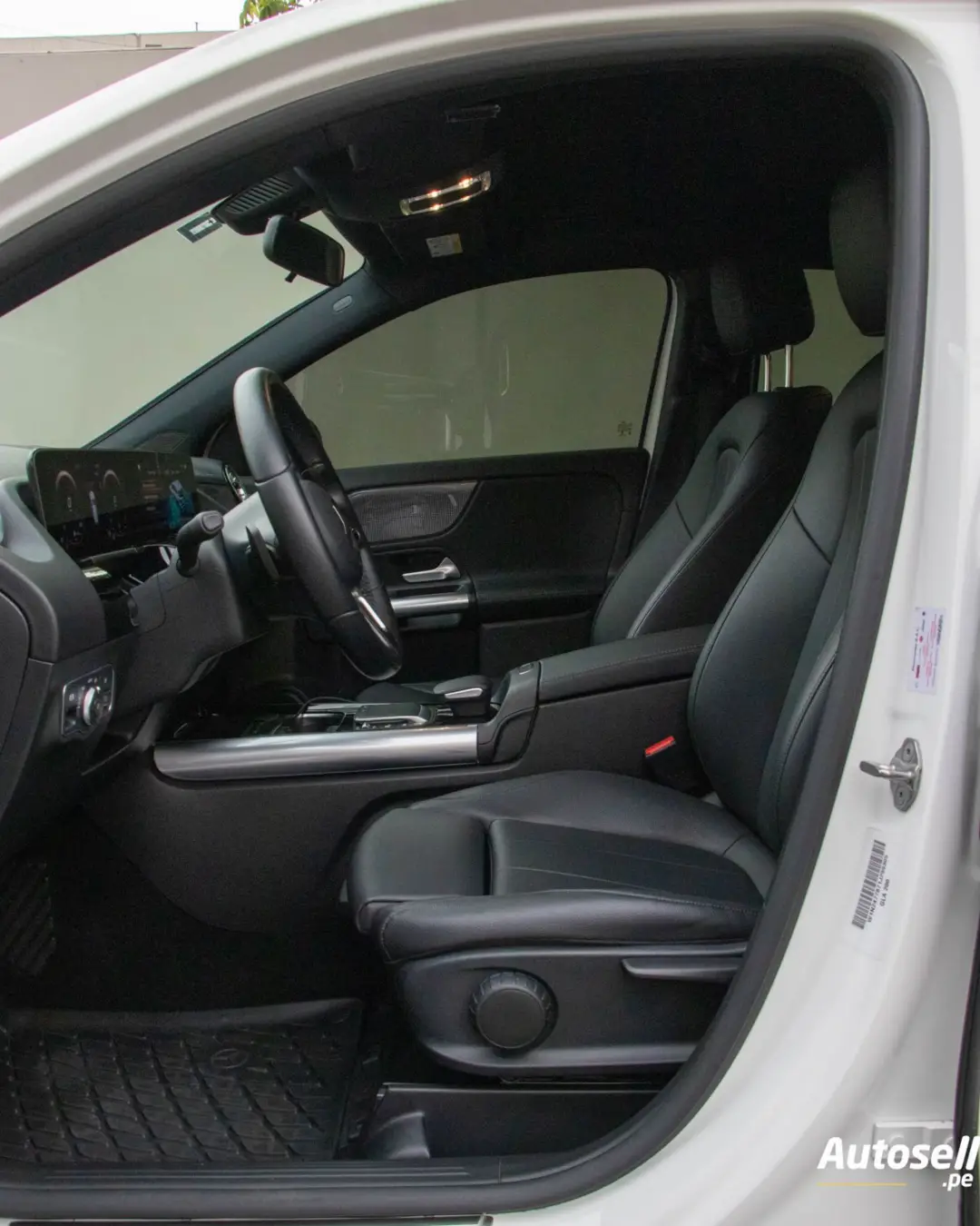 Mercedes Benz GLA 200