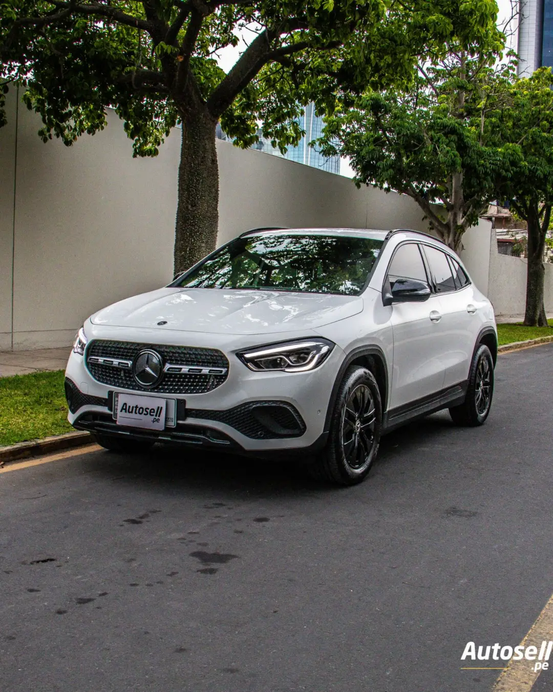Mercedes Benz GLA 200