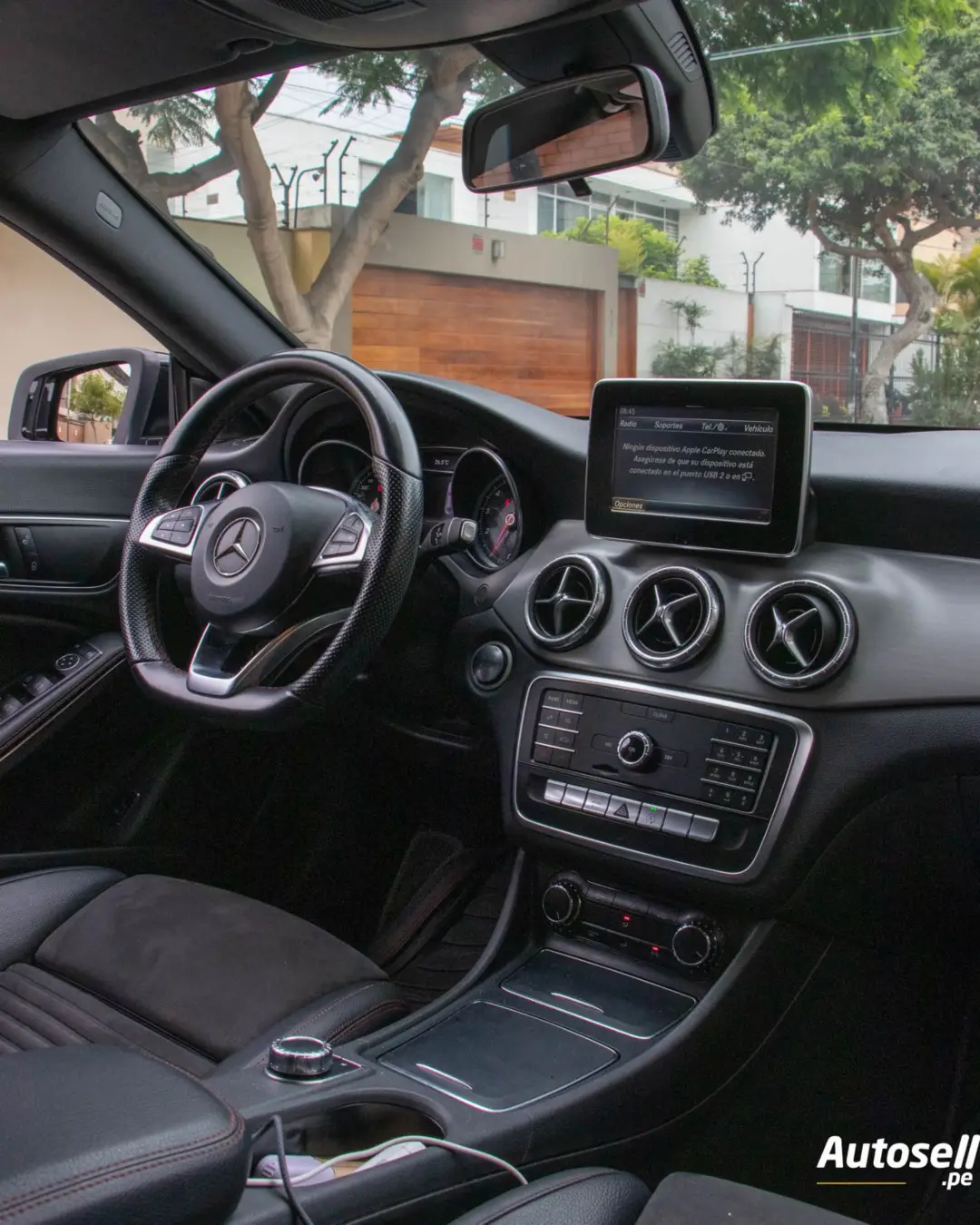 Mercedes Benz CLA 200 miniatura 10