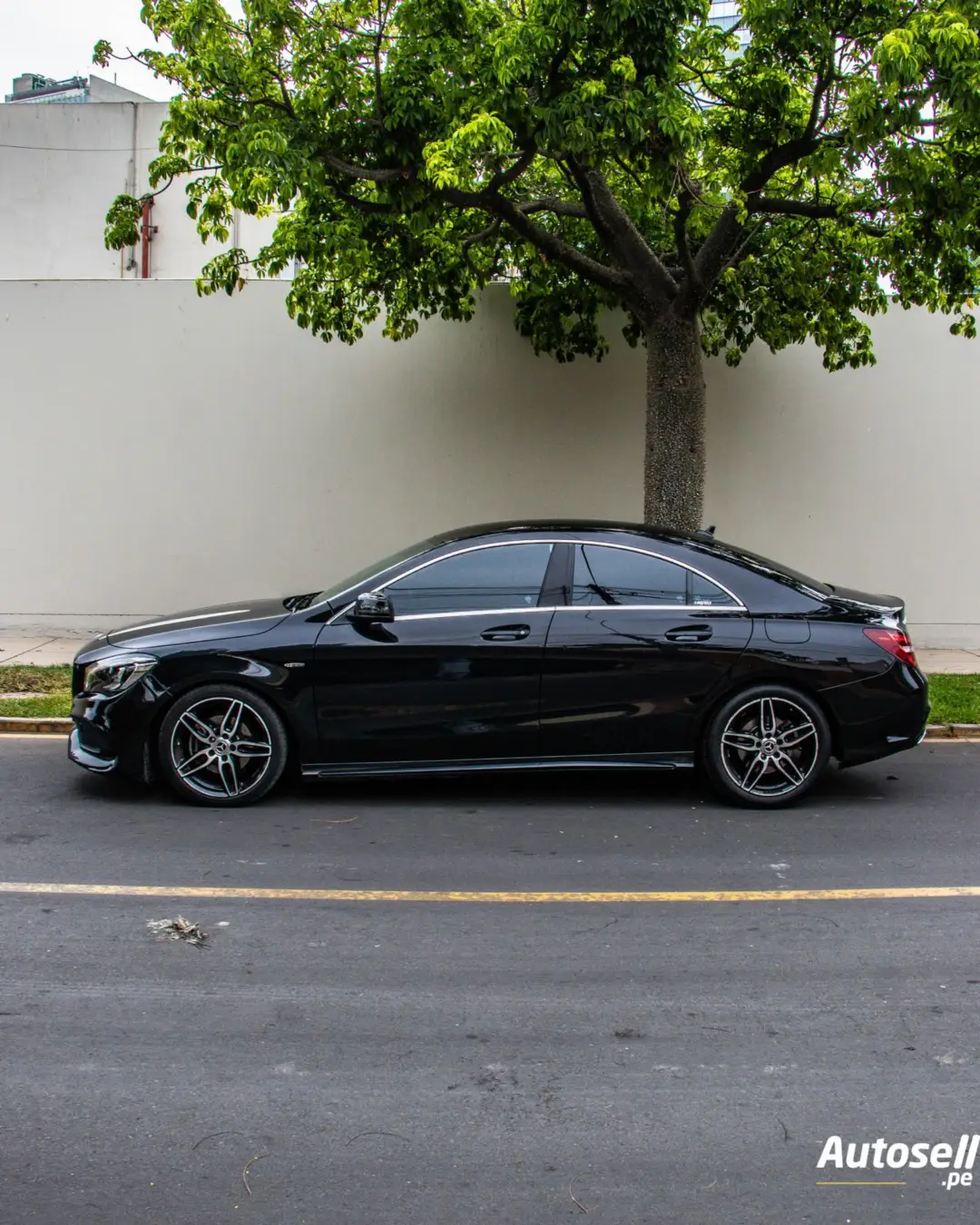 Mercedes Benz CLA 200 miniatura 2