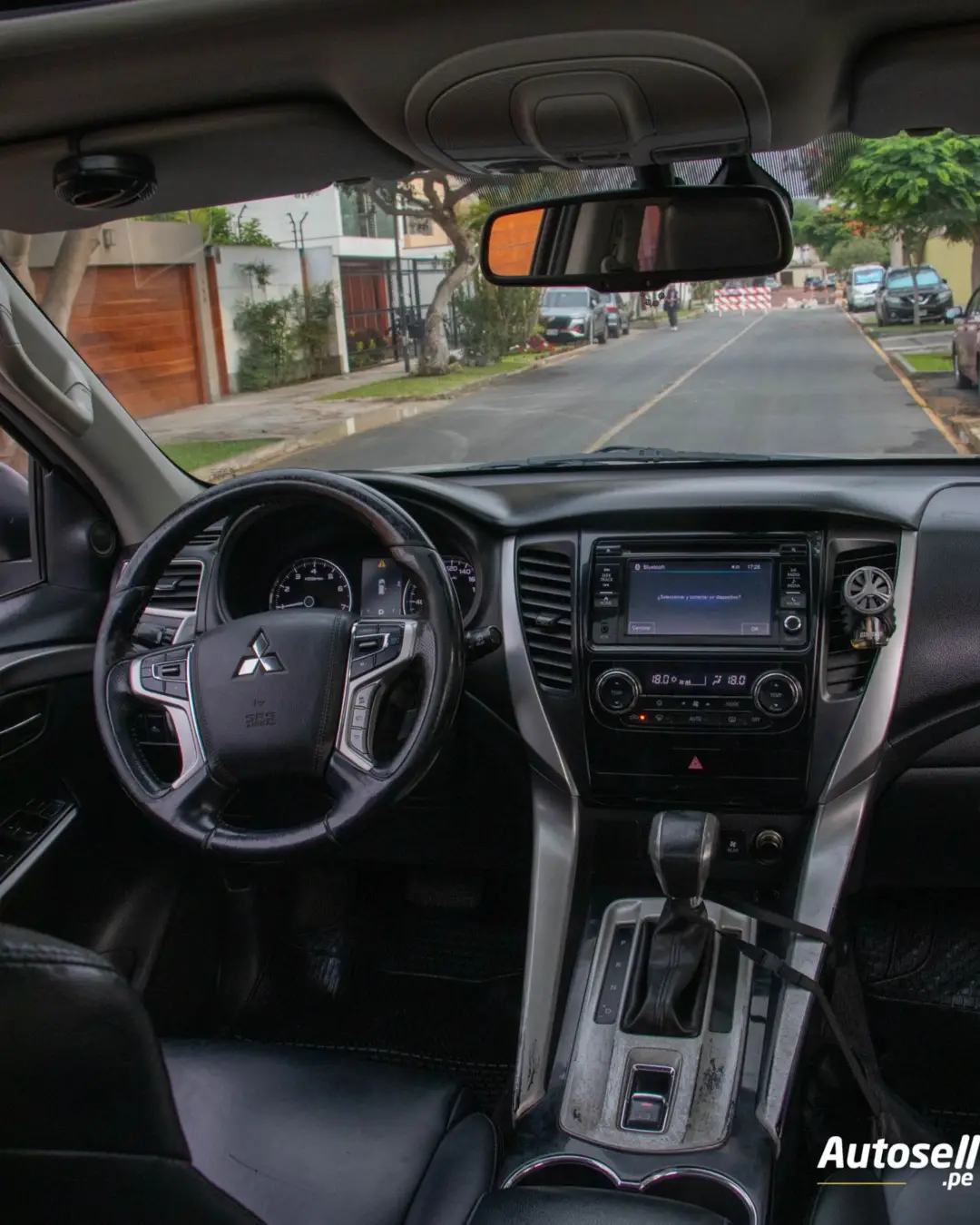 Mitsubishi Montero Sport miniatura 11