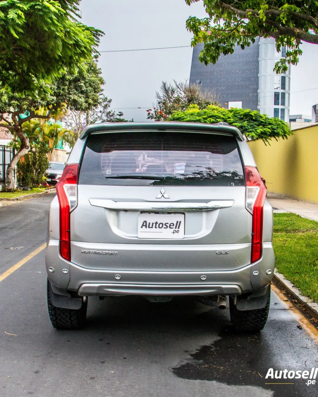 Mitsubishi Montero Sport miniatura 4