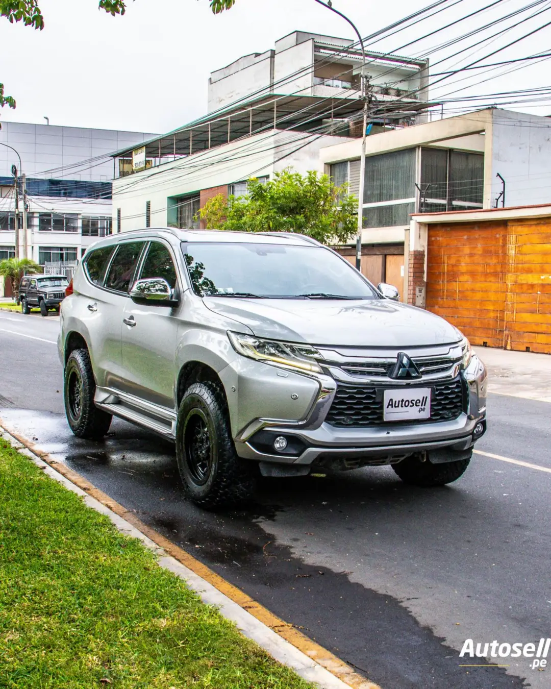 Mitsubishi Montero Sport miniatura 6