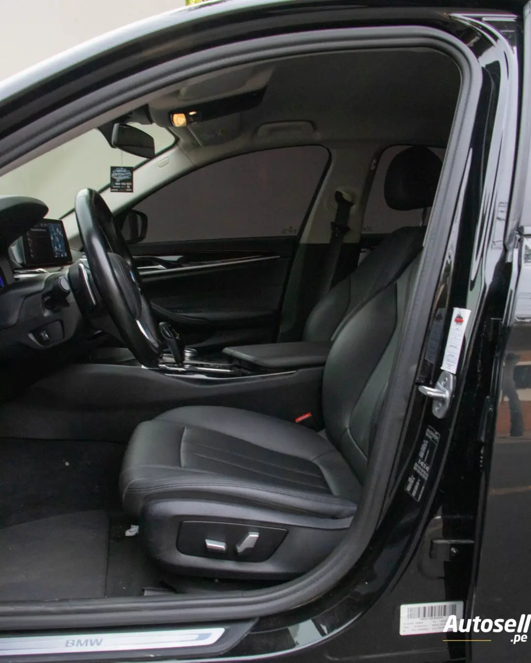 BMW 520i miniatura 8