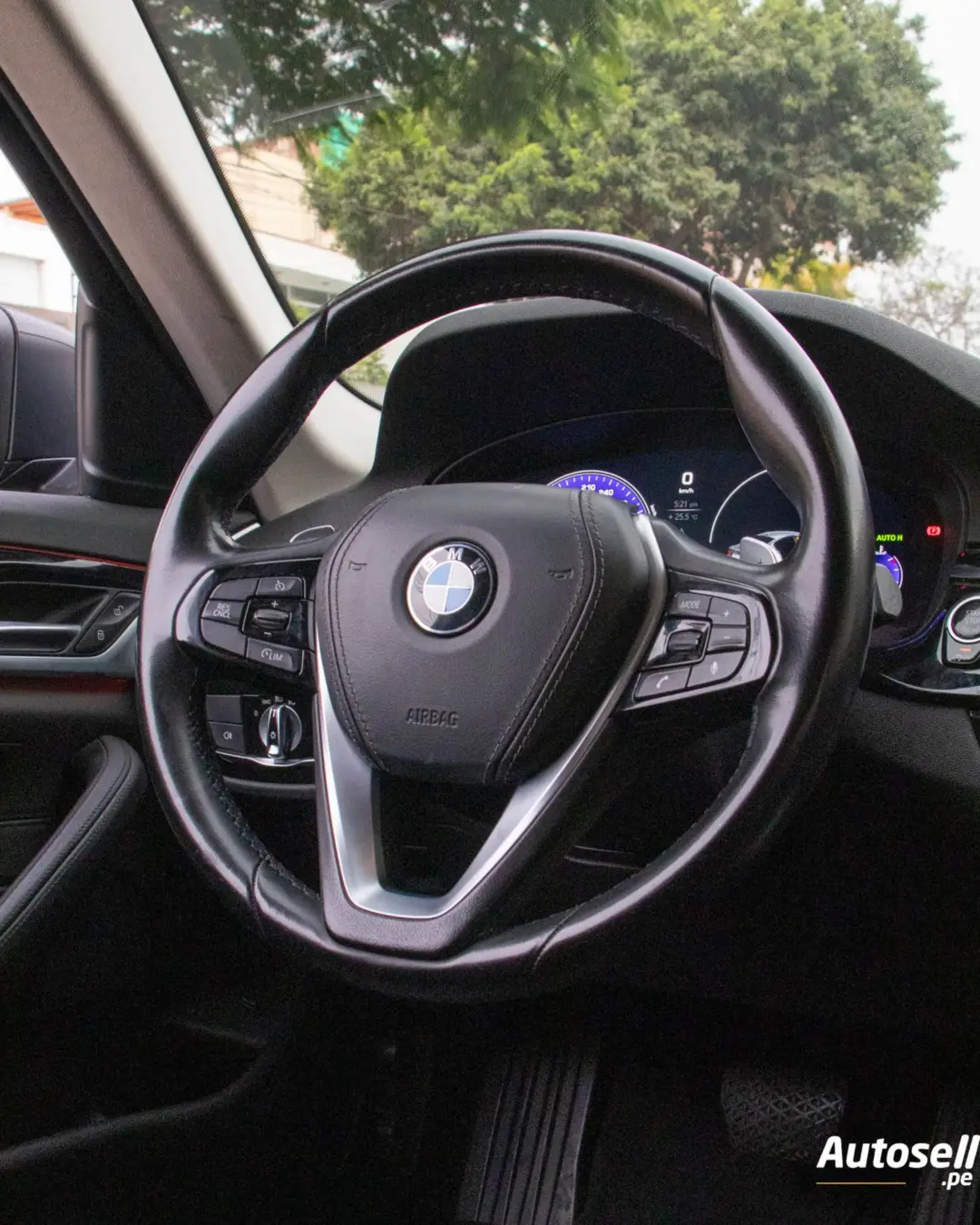 BMW 520i miniatura 13