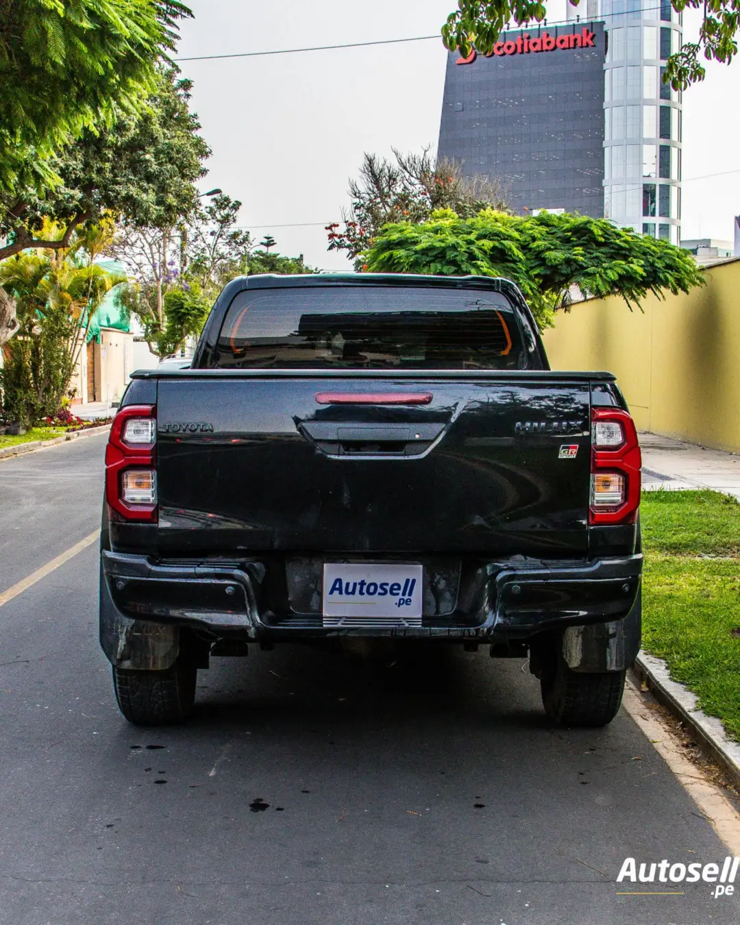 Toyota Hilux miniatura 4