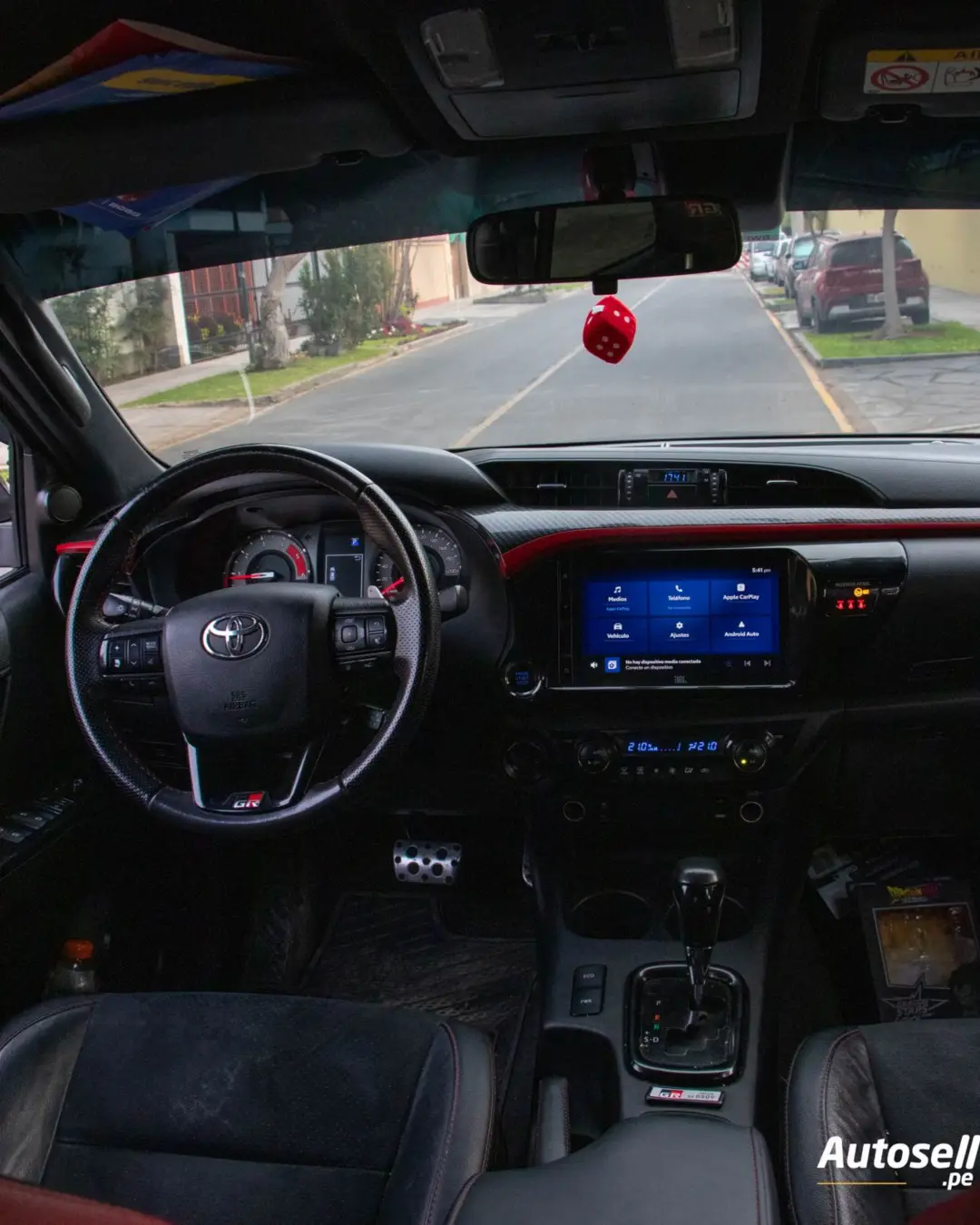 Toyota Hilux miniatura 10