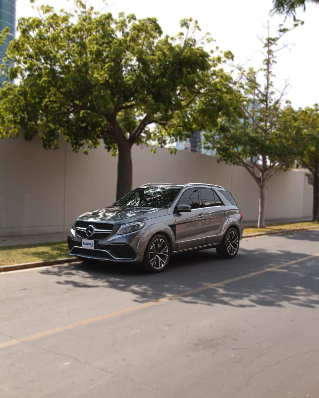 Mercedes Benz ML 350 miniatura 1