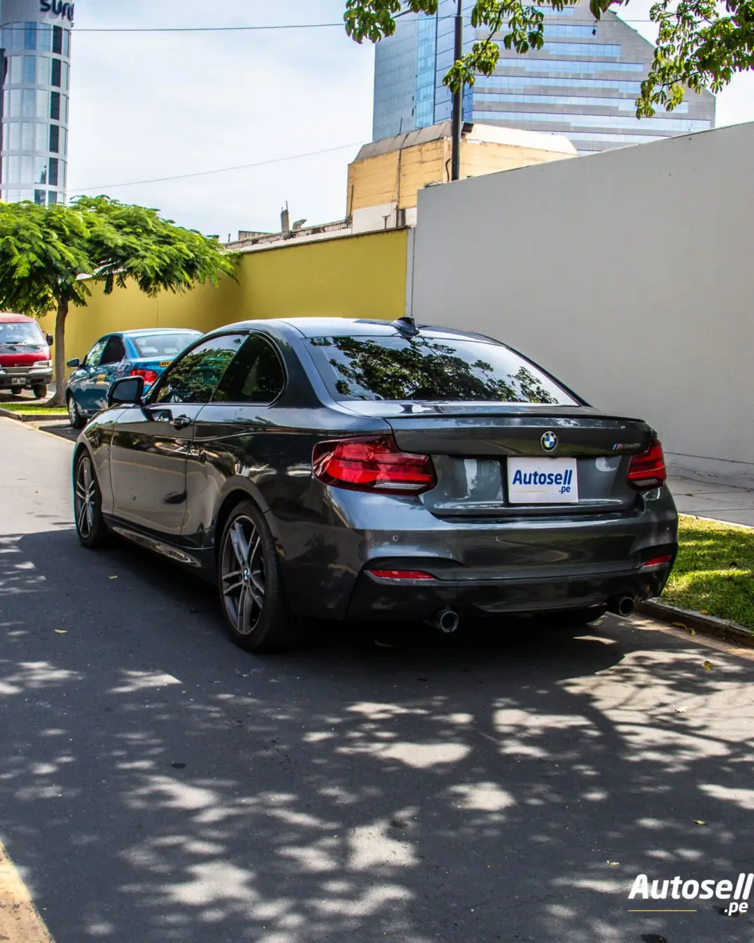 BMW M240i