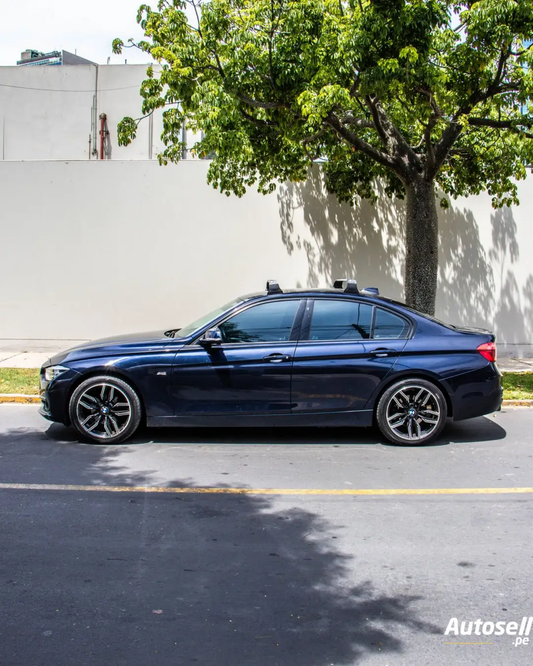 BMW 318i miniatura 2