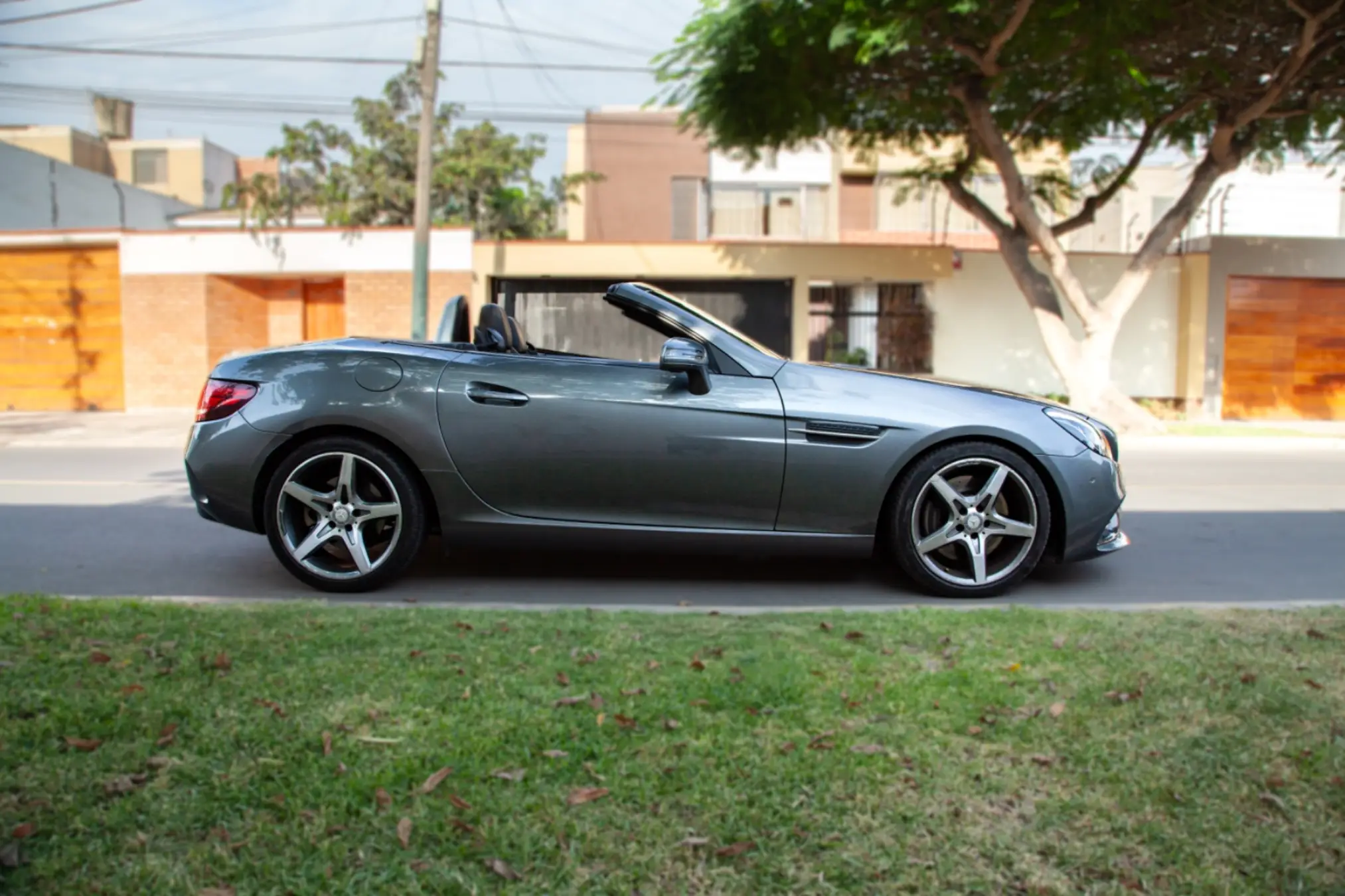 Mercedes Benz SLC 200 miniatura 3
