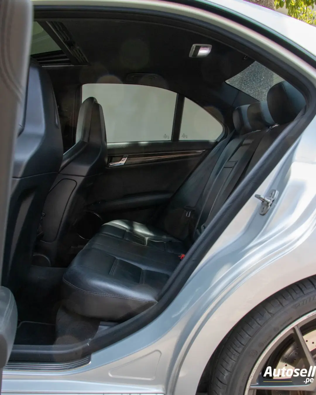 Mercedes Benz C63 AMG