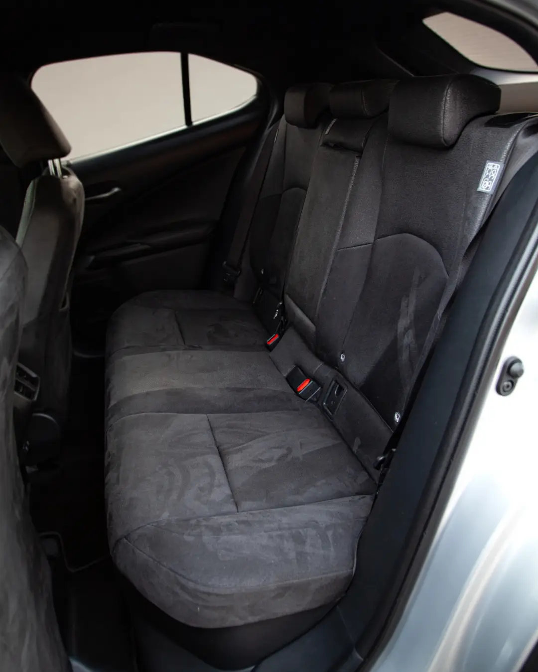 Lexus Ux 250h miniatura 10