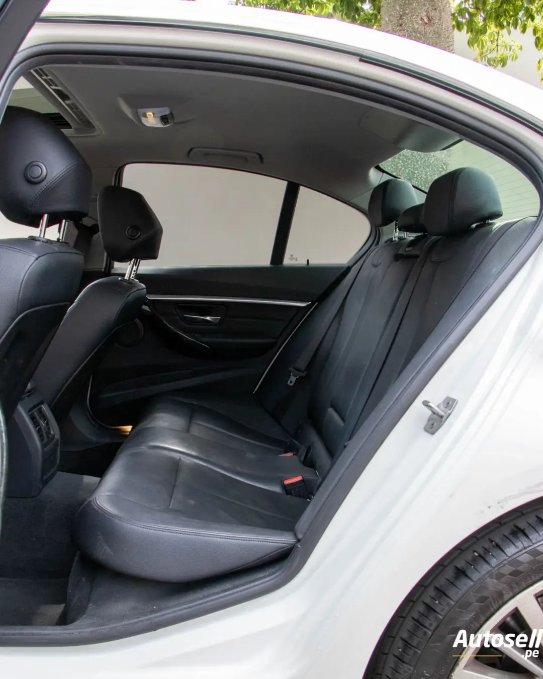 BMW 318i miniatura 9