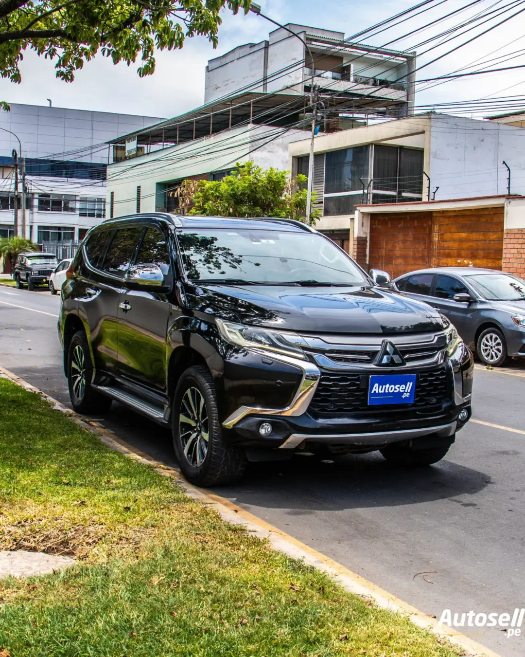 Mitsubishi Montero Sport miniatura 6