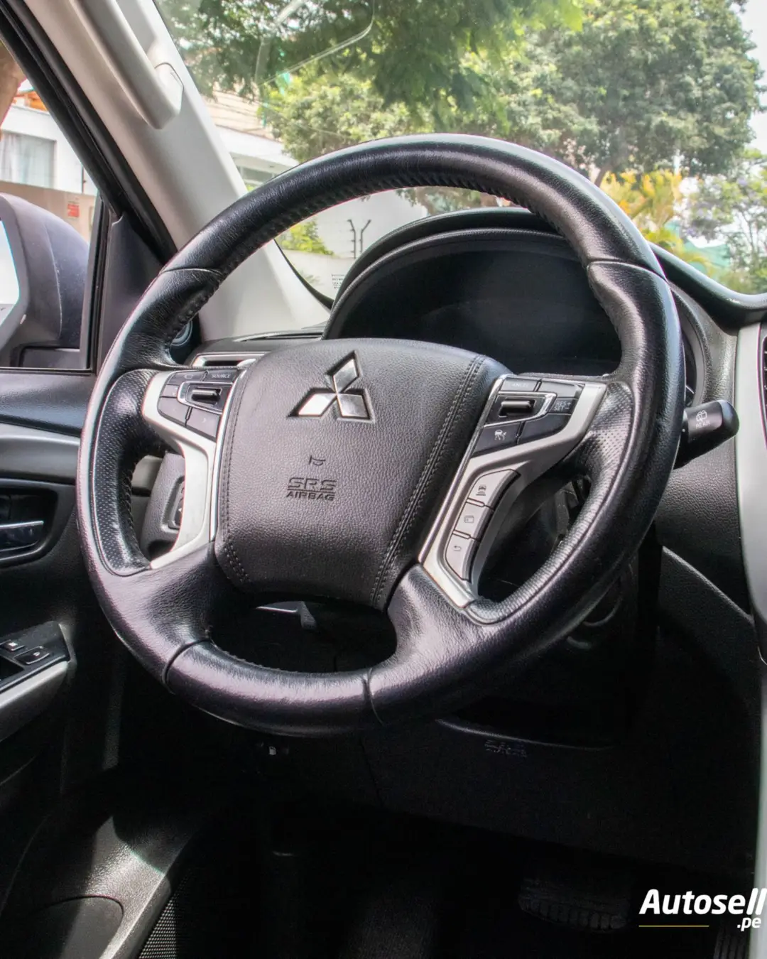 Mitsubishi Montero Sport miniatura 14