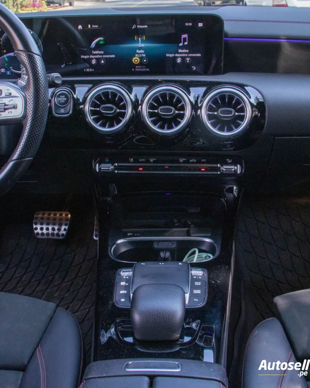 Mercedes Benz CLA 200