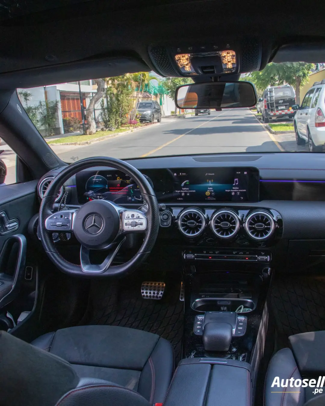 Mercedes Benz CLA 200