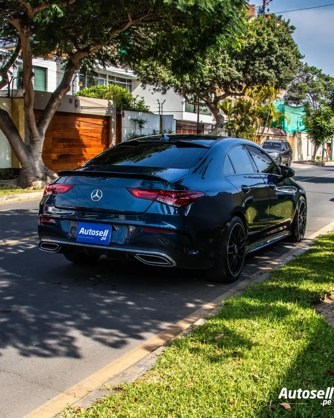 Mercedes Benz CLA 200