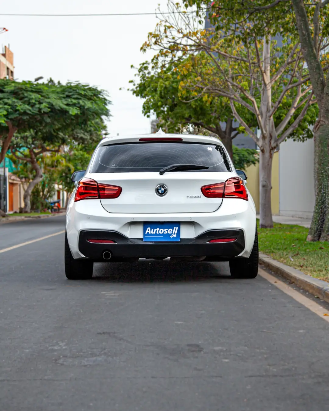 BMW 120i miniatura 4