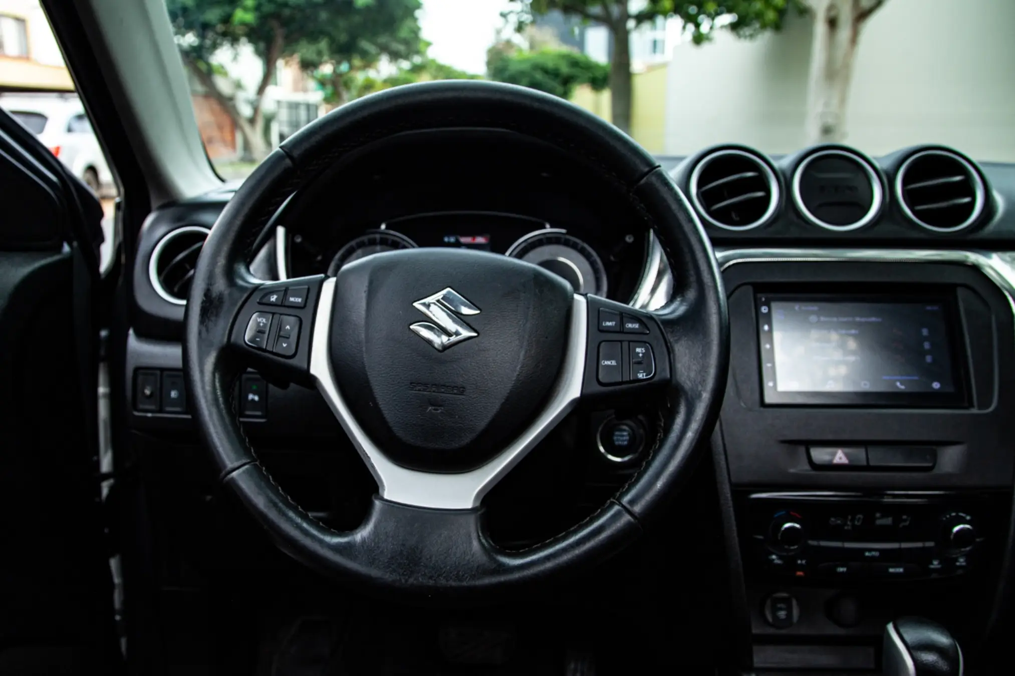 Suzuki Vitara miniatura 14