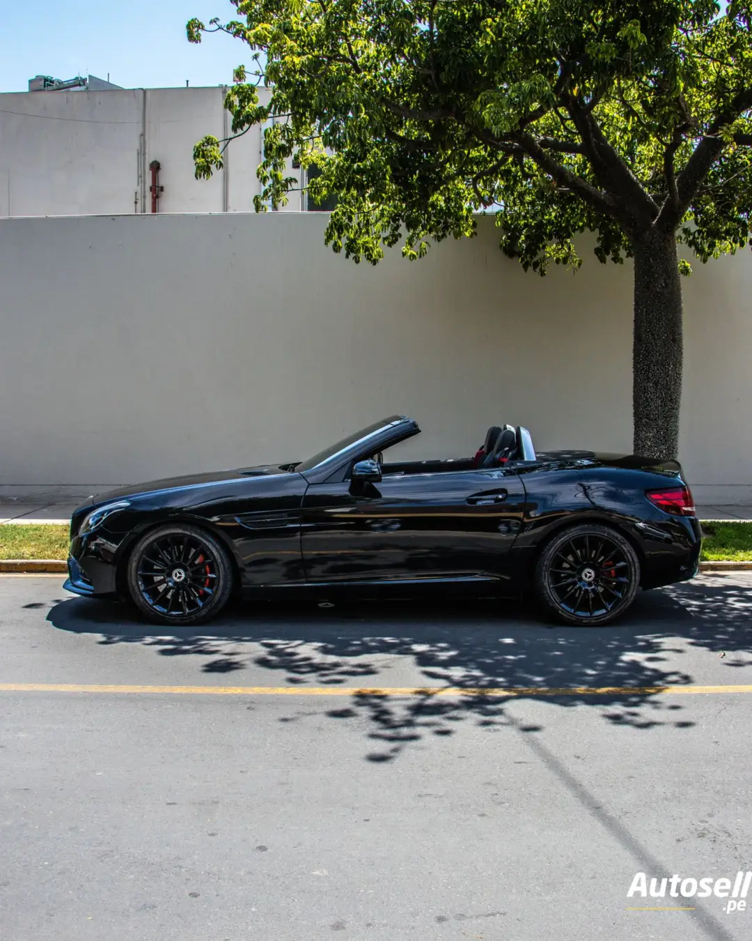 Mercedes Benz SLC 200 miniatura 2